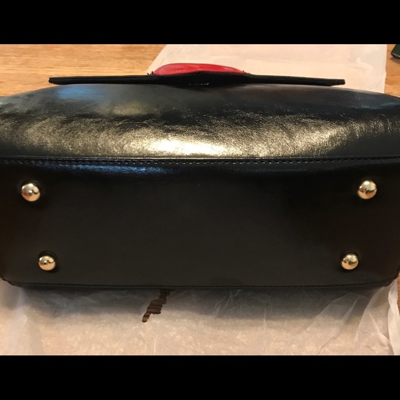 Special Heart Satchel Bag - Picture 7 of 7